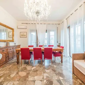 Appartamento Al Filarmonico, Verona